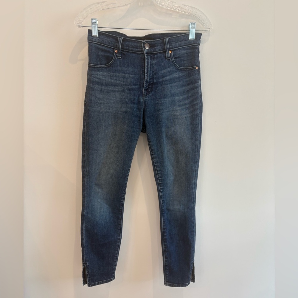 J Brand crop Dark Blue Denim Jeans. 25” inseam